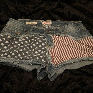 Hot mess (cici short) size 13